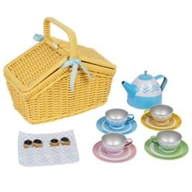 Picnic Set in Yellow Basket